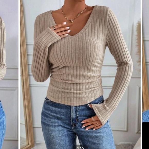 Commense Ribbed V-Neck Top - Picture 4 of 9